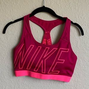 M Nike Sports Bra NWOT